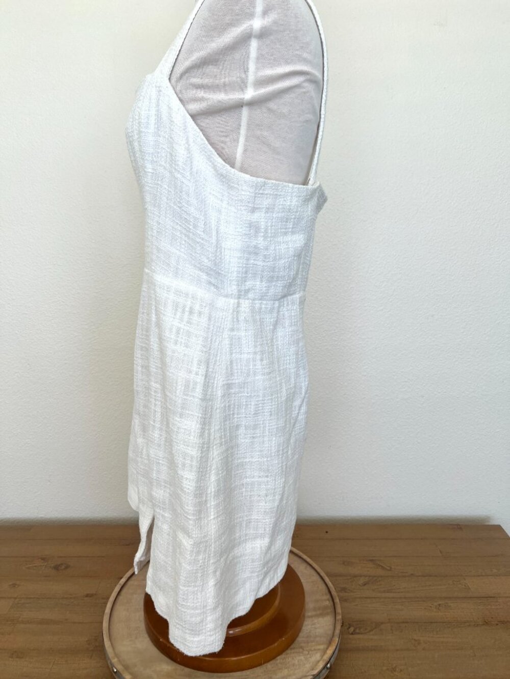 Abercrombie & Fitch - White Textured - Strap Dress - Size Large - Picture 5 of 11